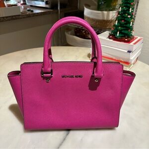 Michael Kors Selma Bag